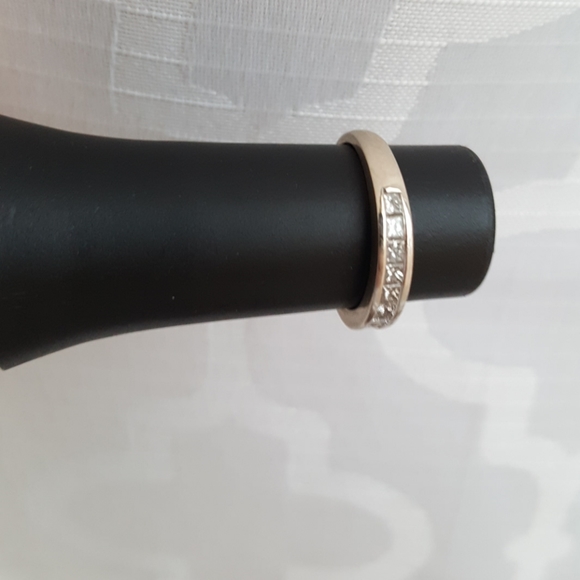 14k White Gold Eternity Diamond Wedding Band - 001-110-04307 Beautiful 14k white gold diamond band.